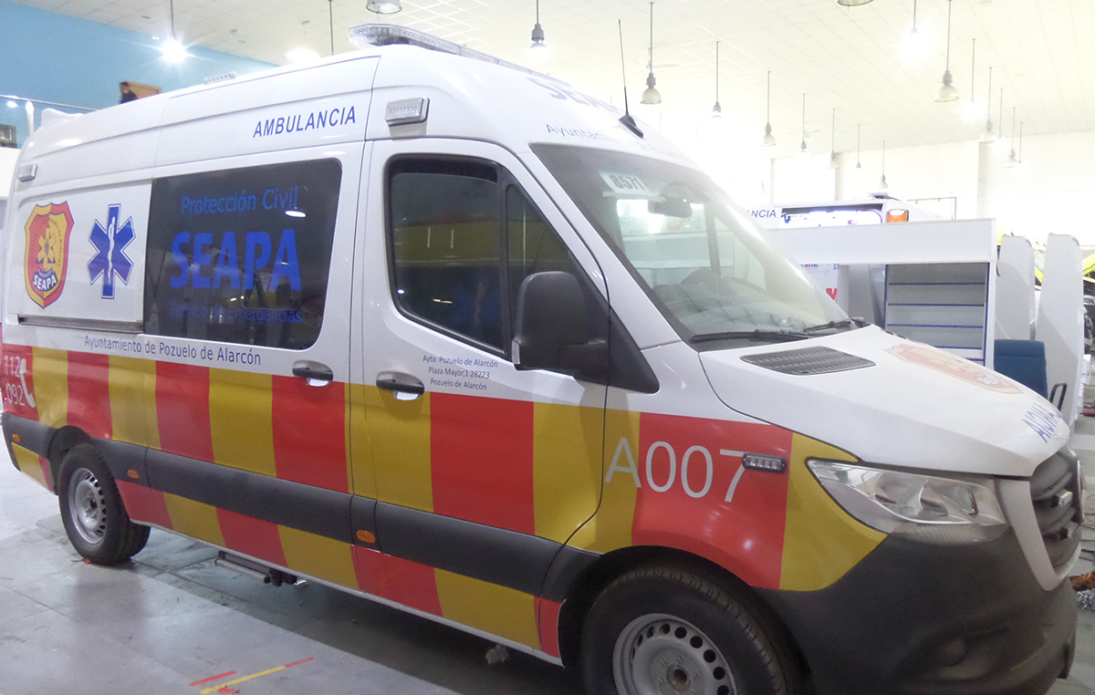 Nueva entrega de Ambulancia Tipo B para el Ayuntamiento de Pozuelo de Alarcón (SEAPA)